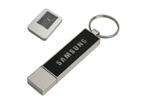 IŞIKLI USB 32 GB